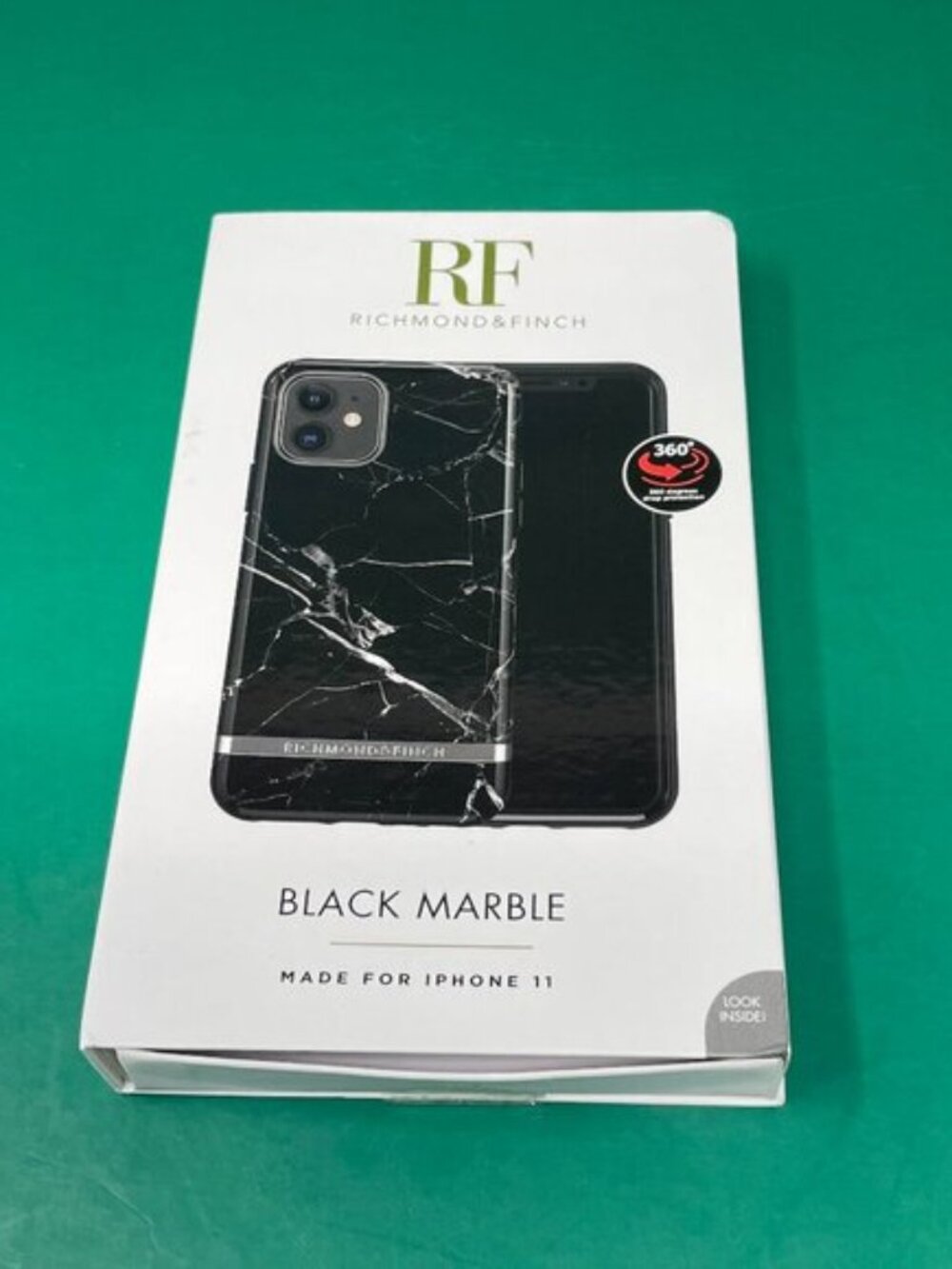 Richmond & Finch | Black Marble iPhone 11 Case